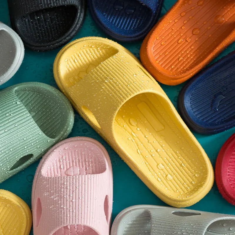 Soft Home Slippers Couples Summer Indoor Non-Slip Bathroom Slippers Solid Sandals Hotel Family Men Women Flip Flops Flat Shoes