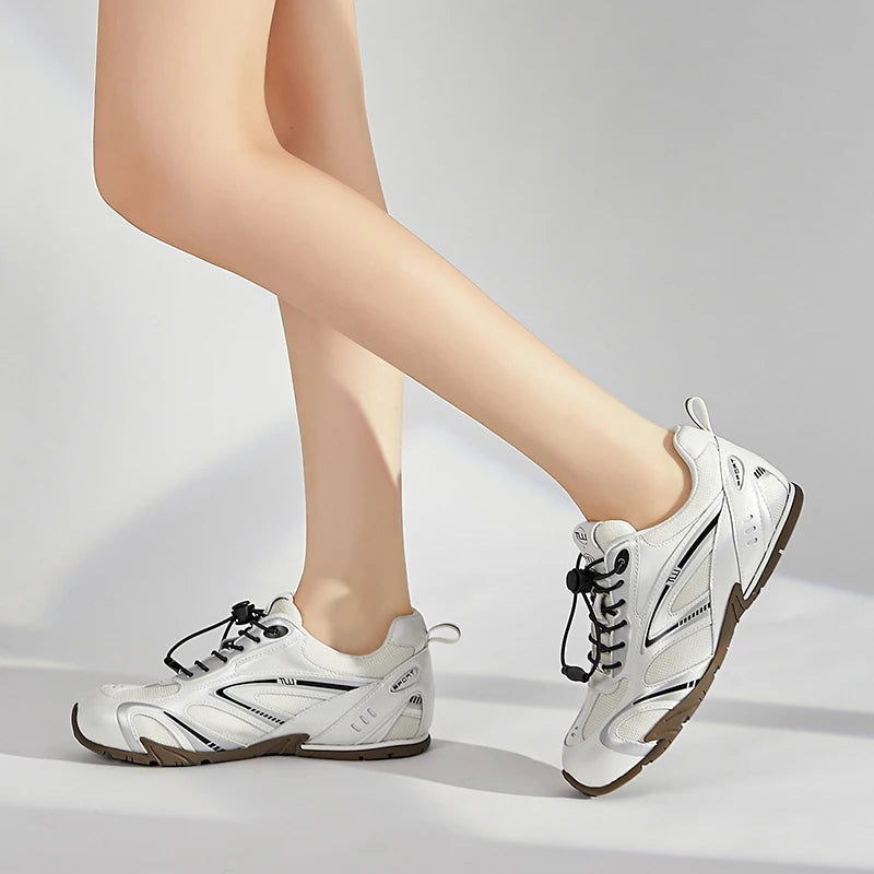 2026 New Women's Flat Sneakers Non-slip Running Women Moral Training Shoes Large-Size Colorblock Casual Skateboard Shoes Female