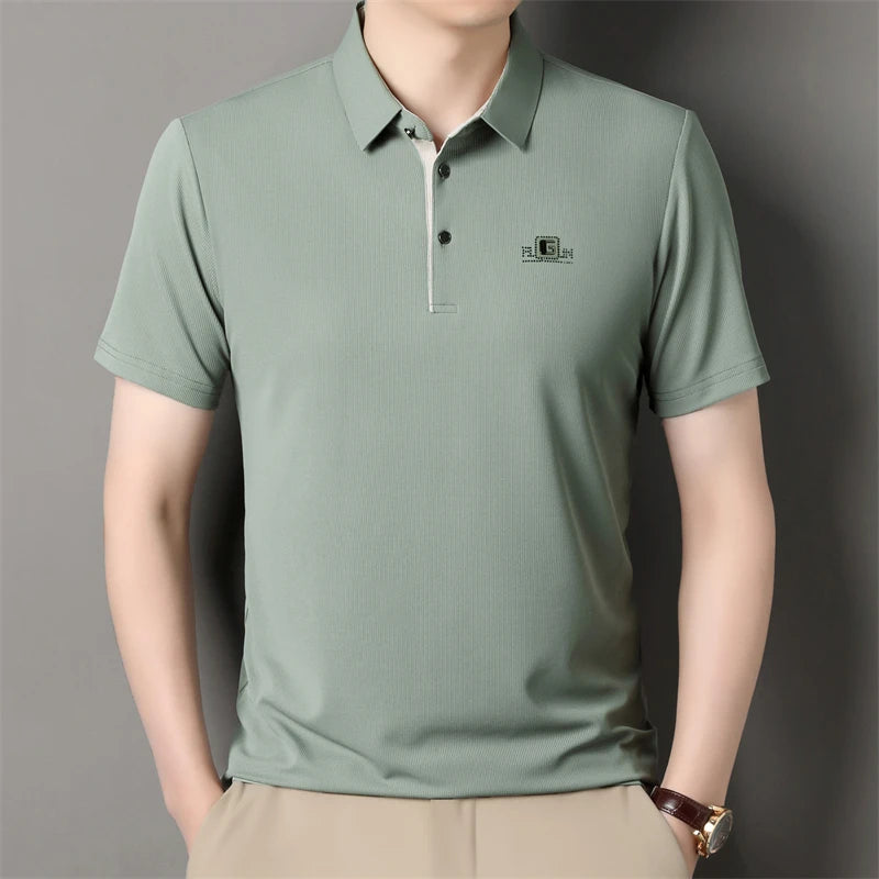 New Men's Business Casual Short Sleeved Shirt with Badge Solid Color Polo Shirt Fashionable Breathable Comfortable Versatile Top