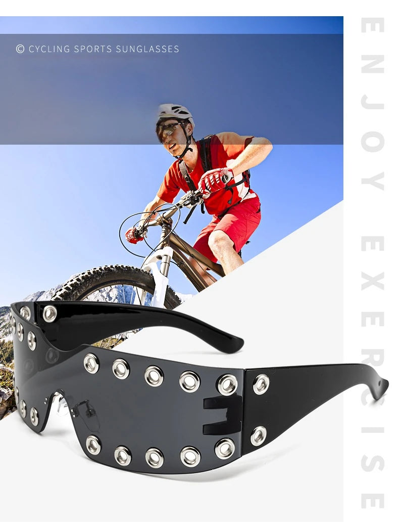 Oversized One-piece Gothic Punk Style Cool Rivet Sunglasses for Men and Women Street Stage Party Large Frame Goggles Shades
