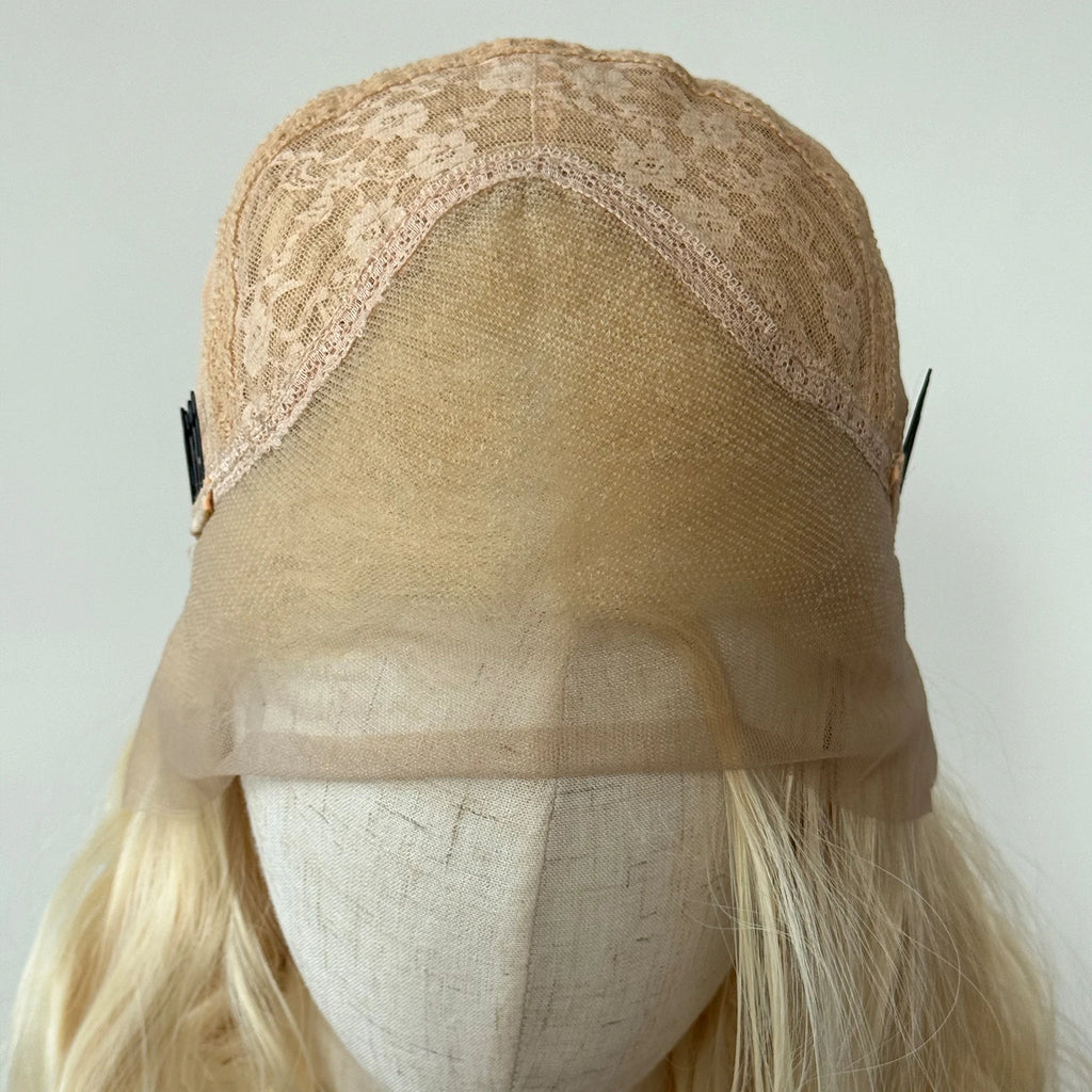 #613 Blonde Wig Synthetic Lace Front Wig Long Loose Wave Lace Front Synthetic Wig Pre Plucked Heat Resistant Fiber Hair