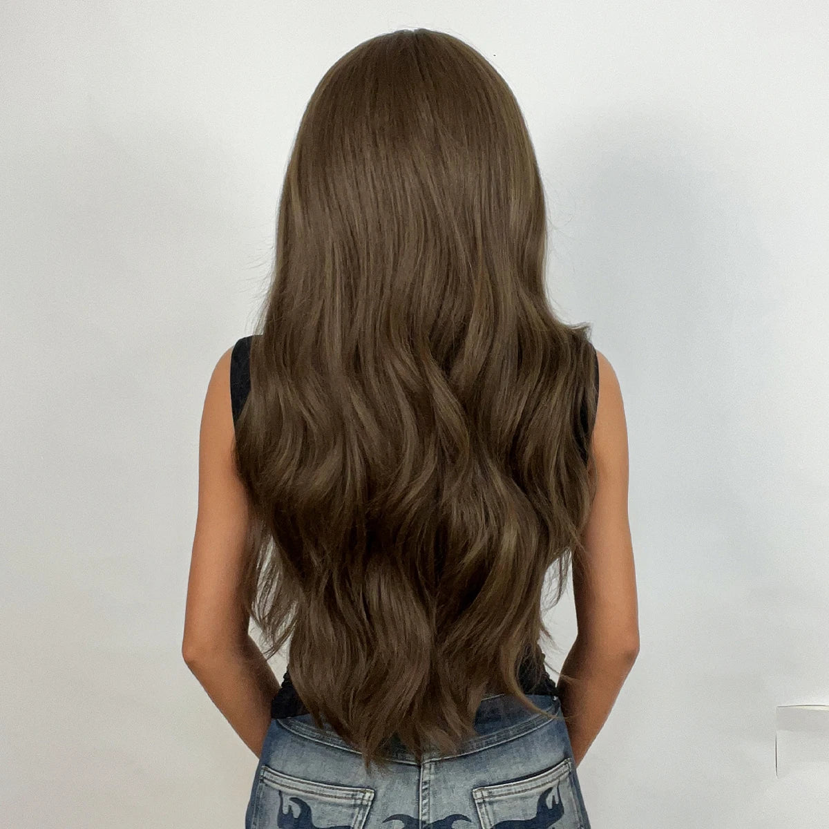 Brown Long Wavy Wig with Bangs Synthetic Natural Wave Hair Wigs for Black Women Afro Cosplay Party Daily Heat Resistant Fibre