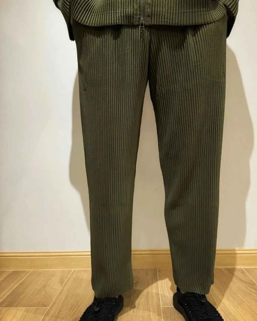 Pleats Pleated Commuter Pants Men's 2024 Autumn New Draped Elastic Trousers Casual Japanese Men Solid Color Nine Minute Pants