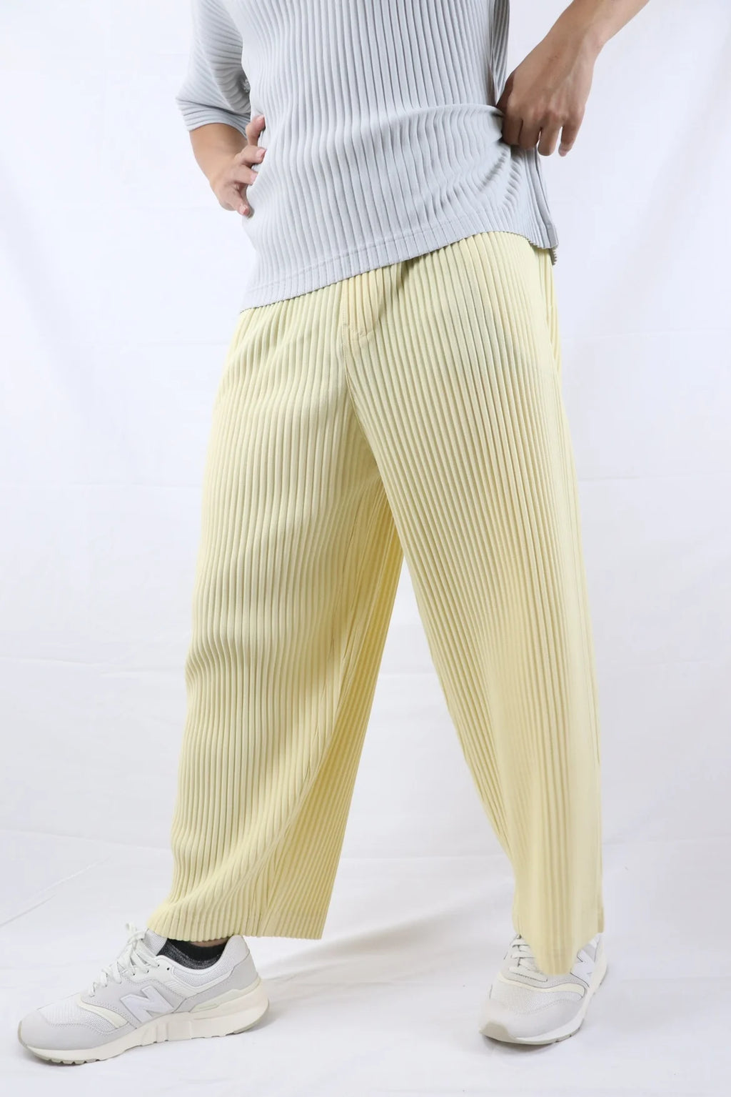 Pleats Pleated Commuter Pants Men's 2024 Autumn New Draped Elastic Trousers Casual Japanese Men Solid Color Nine Minute Pants
