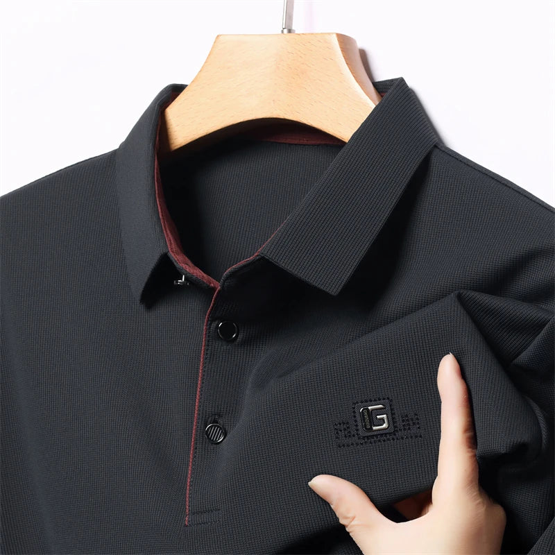 New Men's Business Casual Short Sleeved Shirt with Badge Solid Color Polo Shirt Fashionable Breathable Comfortable Versatile Top