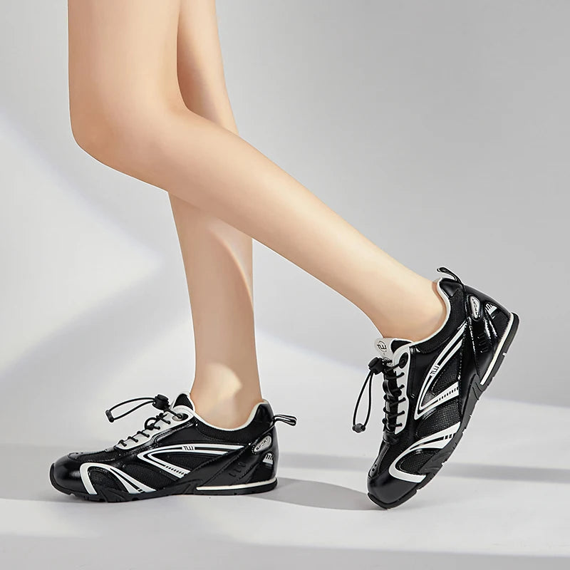 2026 New Women's Flat Sneakers Non-slip Running Women Moral Training Shoes Large-Size Colorblock Casual Skateboard Shoes Female