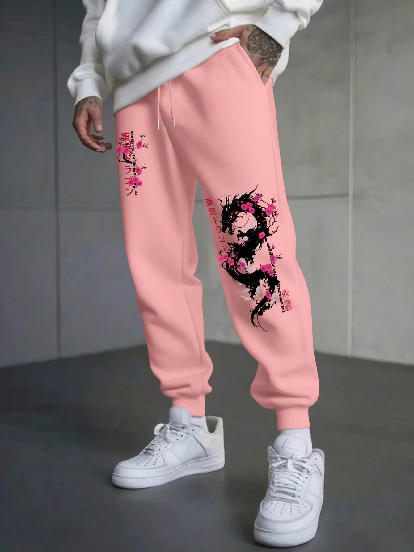 Japanese Dragon and Cherry Blossom Element Print Autumn and Winter Men's Fleece Casual Trousers for Jogging and Outdoor Sports