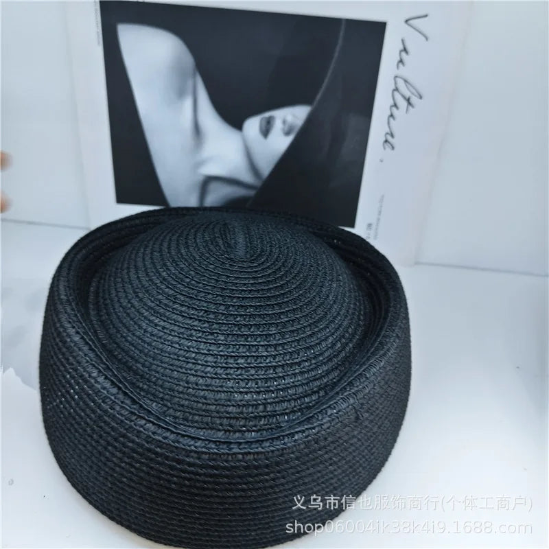 2026 New Summer Straw Fedoras Hats for Women Hostess Fashion Pillbox Hat Millinery Fascinator Designer Beret Hats Painter's Hat