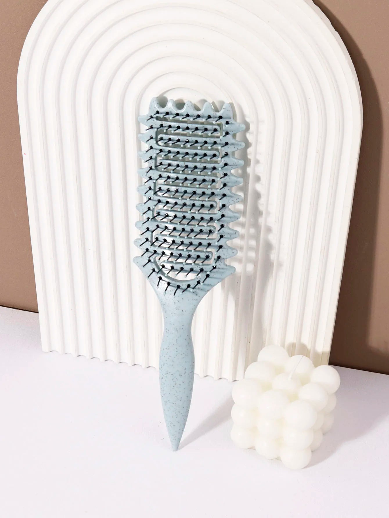 Curling styling brush - hollow massage comb, nylon mane, ABS plastic handle, comfortable grip Special for real hair wigs