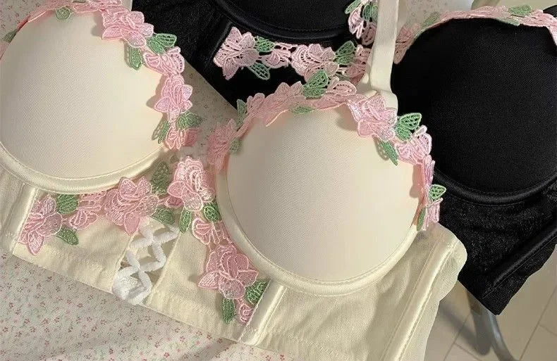 YUQI Wireless Push Up Bra for Small Bust - Floral Embroidery Anti-Sagging Vintage Cream Lace Lingerie Sweet & Sexy No Underwire