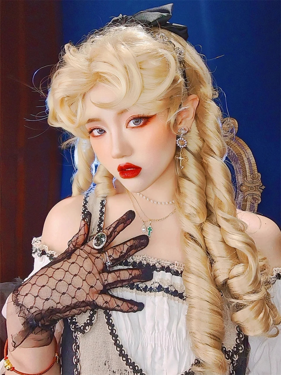 LM Golden Wig Synthetic Ombre Long Straight/Body Wave Middle Part Heat Resistant Natural Hair Wigs For Women Cosplay