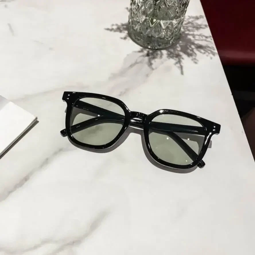 New Vintage Square Sunglasses Women Men Luxury Brand Small Round Sun Glasses Female Small Eyewear Oculos De Sol for Male Female