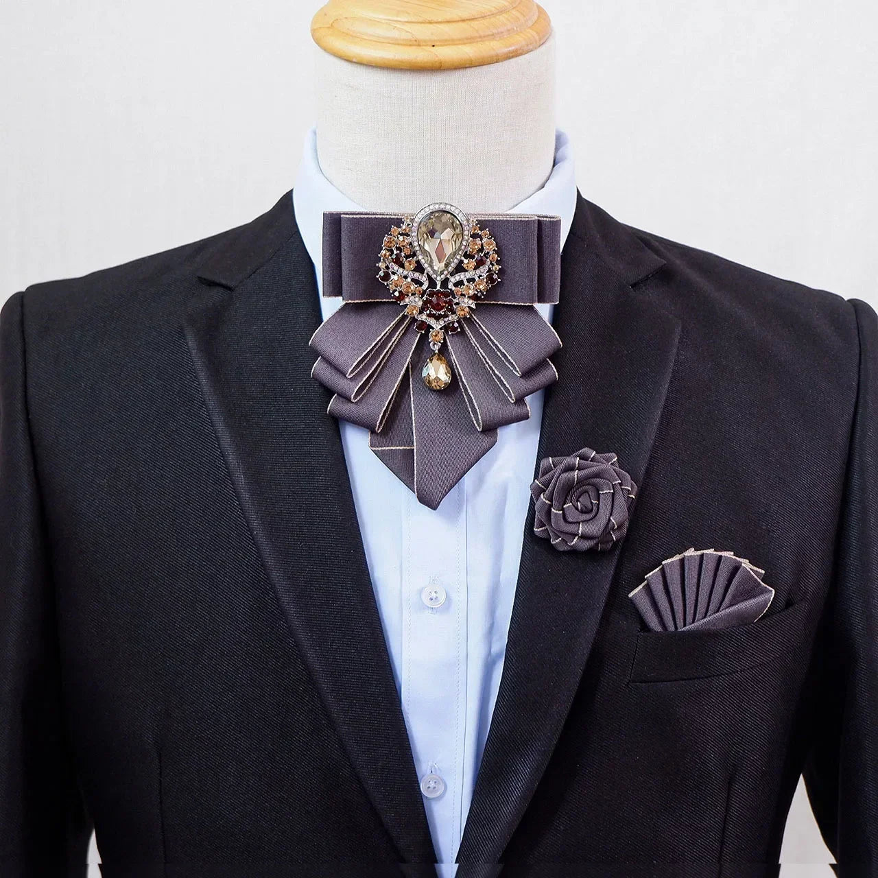 Vintage British Banquet Suit Shirt Collar Flowers Luxury French Men's Jewelry Bow Chest Clip 3-piece Set Wedding Bows Brooch Set