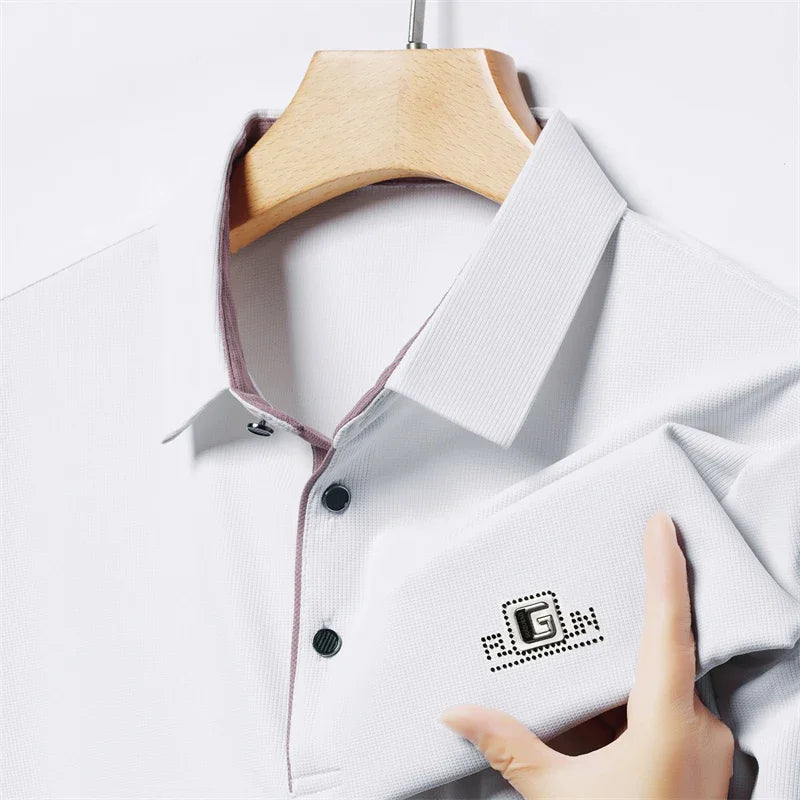 New Men's Business Casual Short Sleeved Shirt with Badge Solid Color Polo Shirt Fashionable Breathable Comfortable Versatile Top