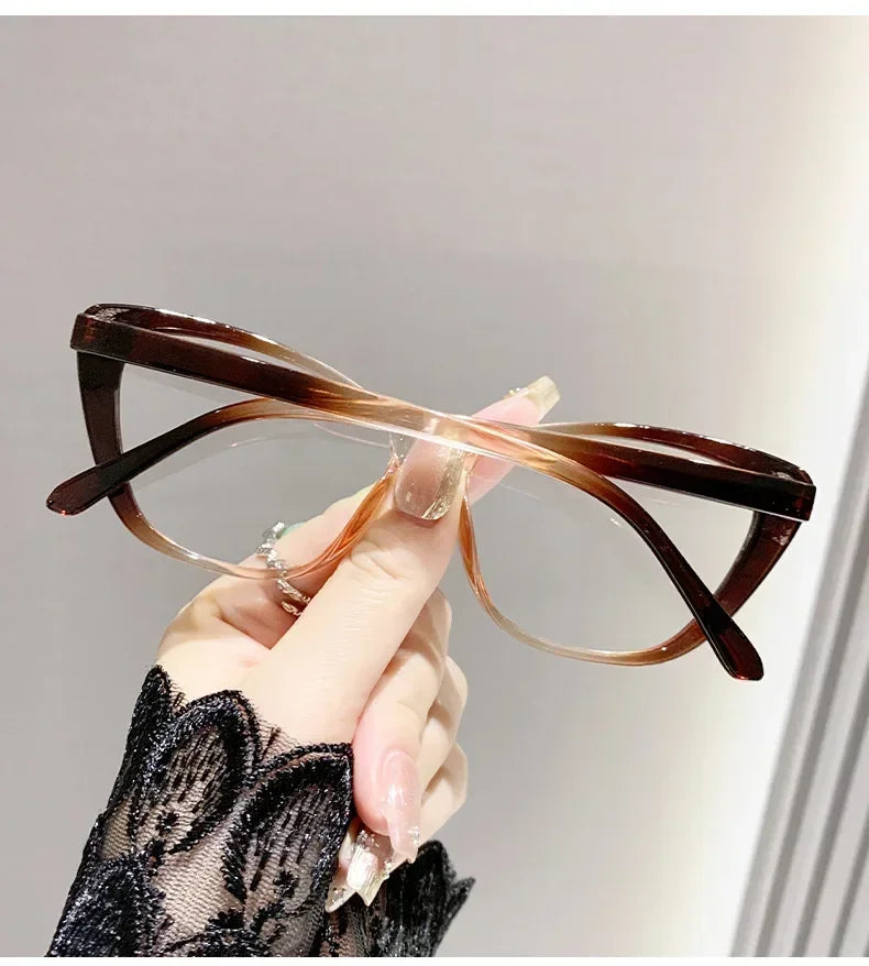 Cat Eye Clear Lens Presbyopia Glasses Retro Gradient Butterfly Frame Reading Glasses Blue Light Blocking Eye Protection Eyewear