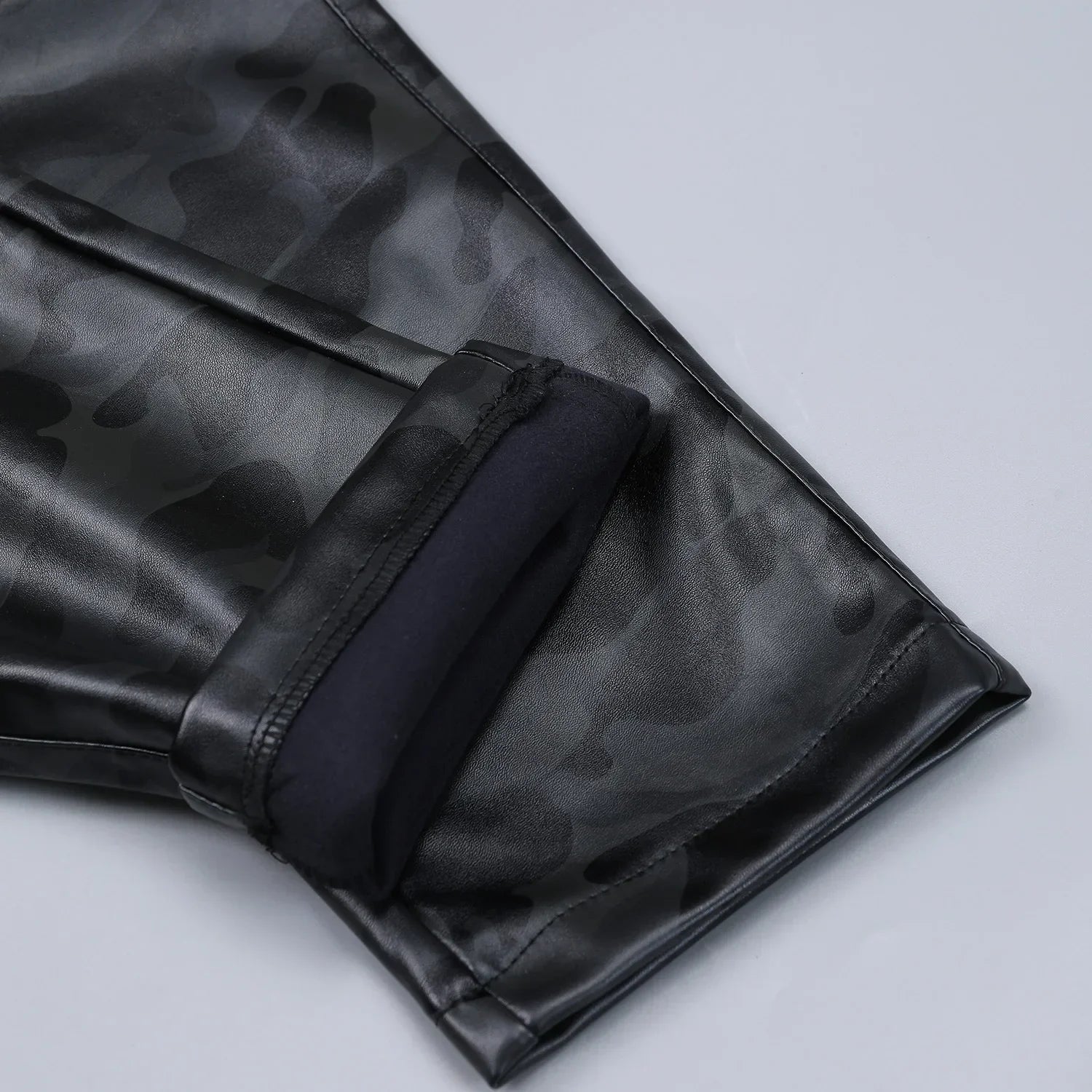 Autumn and Winter Slim Mens Leather Pants Tight Motorcycle Fashion Simple Hipster PU Leather Pants for Men